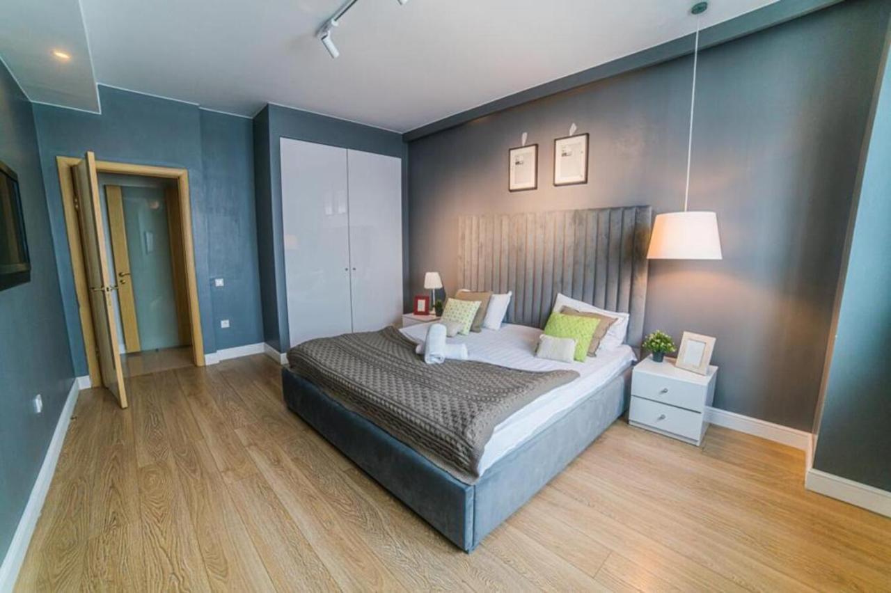 Manica Mega Towers Apartment Almaty Ngoại thất bức ảnh