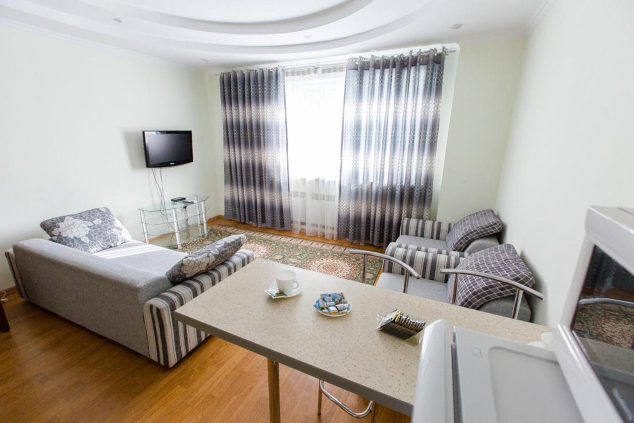 Manica Mega Towers Apartment Almaty Ngoại thất bức ảnh