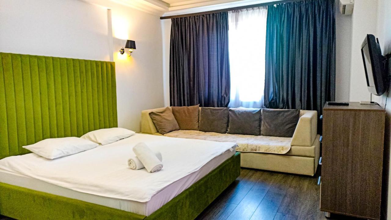 Manica Mega Towers Apartment Almaty Ngoại thất bức ảnh