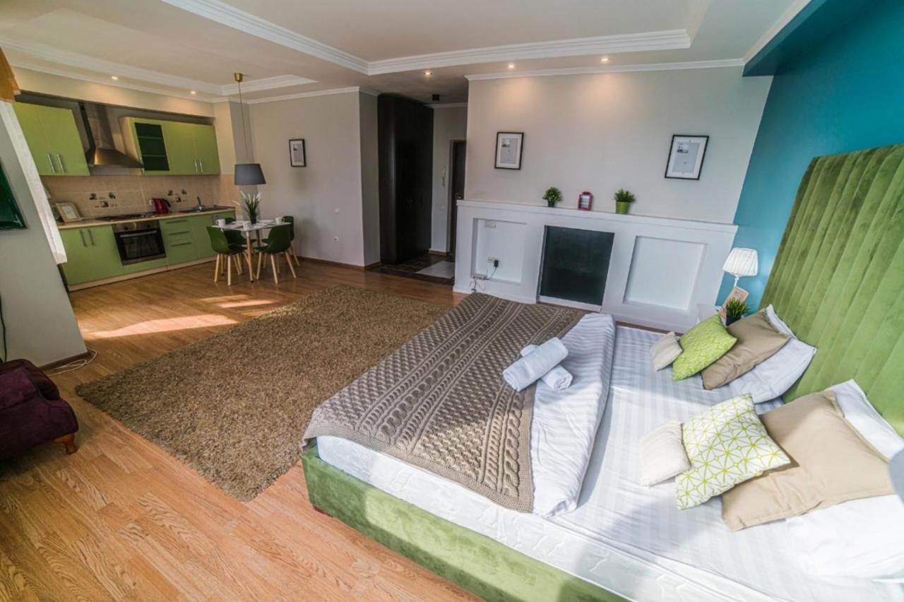 Manica Mega Towers Apartment Almaty Ngoại thất bức ảnh