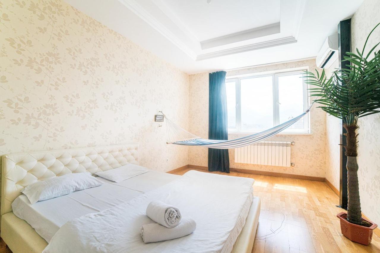 Manica Mega Towers Apartment Almaty Ngoại thất bức ảnh